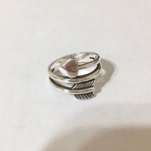 James Avery arrow heart ring. Size 6.